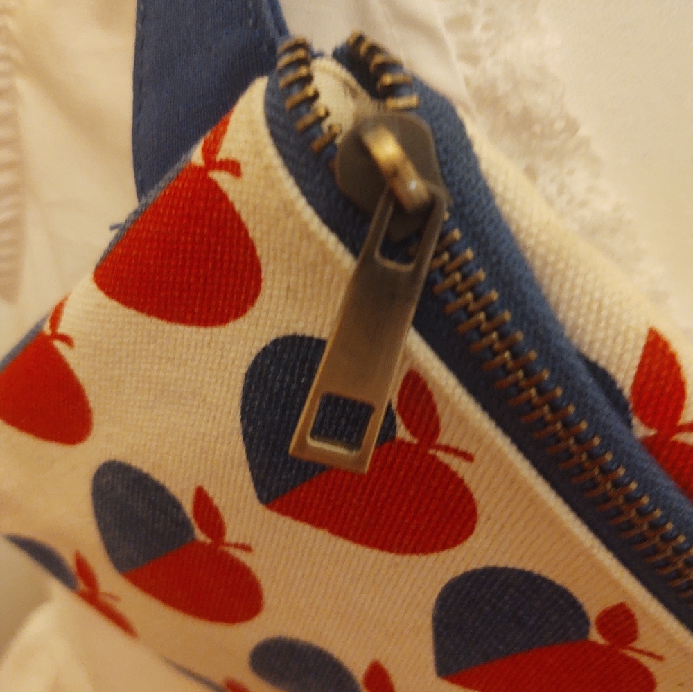 Hotel MAGIQUE + Anthropologie Red and Blue Heart Print Canvas Waist Bag - Picture 9 of 11